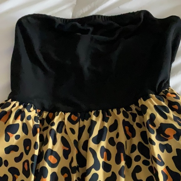 Romper - Picture 2 of 5